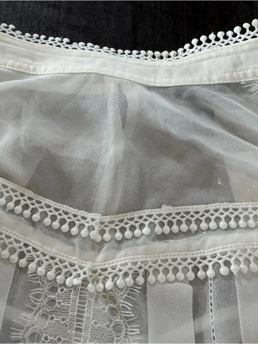 White House Black Market Sheer White Lace-Trim Button Front Blouse Sz XL NWT - Picture 3 of 10